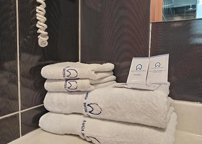 Aqua Hotel 3*